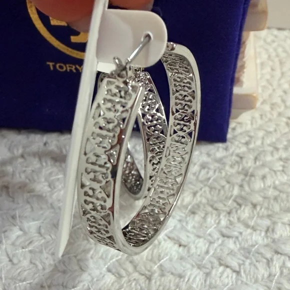 Tory Burch SET - Kinsley silver cuff bracelet & Kinsley Hoop Earrings + dust bag - Picture 9 of 12